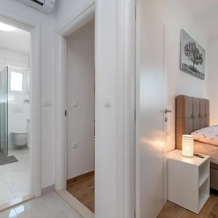 Apartment Angelus Trogir